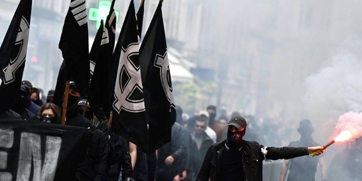 Les néo-nazis défilent en France, deux jours avant la fête de la victoire contre le nazisme