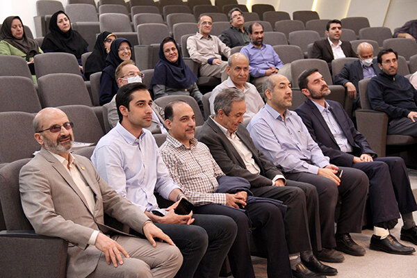 دانشگاه شریف باید قطب محتوای مهندسی فارسی برای فارسی زبانان دنیا شود