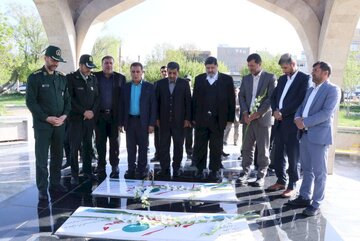 وزیر میراث فرهنگی از جاذبه‌های تاریخی و گردشگری تکاب بازدید کرد