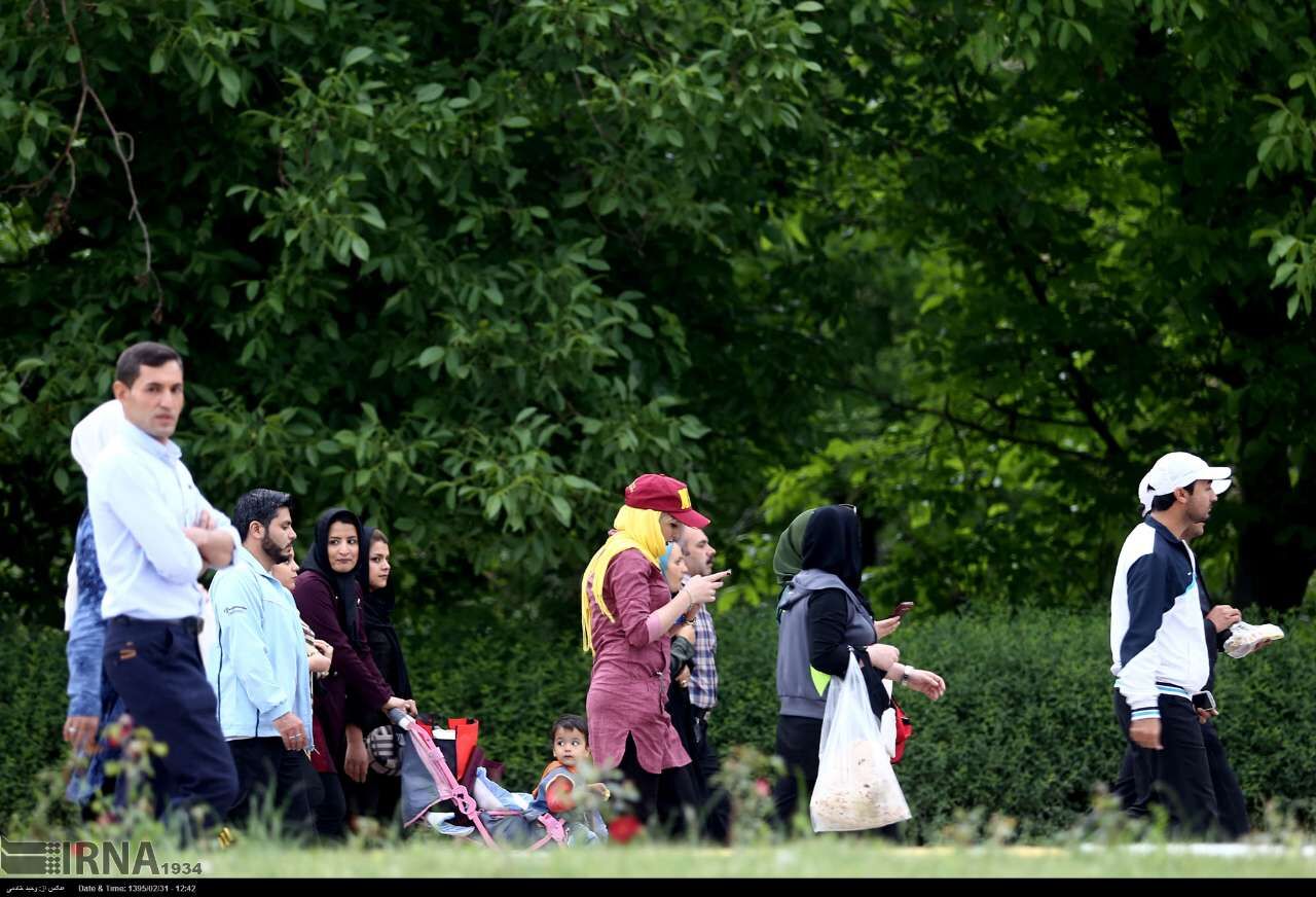 پیاده‌روی خانوادگی در بجنورد برگزار شد