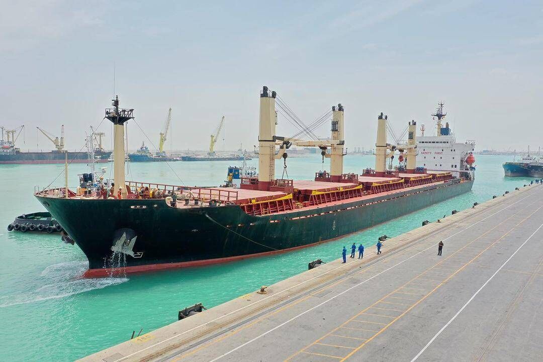 کشتی ۲۷ هزار تنی گندم در بندر بوشهر پهلو گرفت