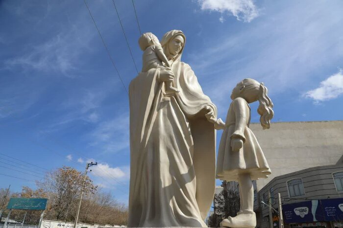 رنج نمادهای شهری زنجان از نبود خلاقیت و طراحی جامع