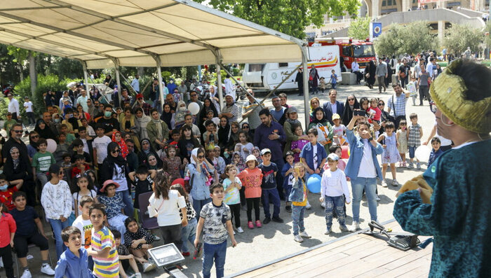 برنامههای تماشاخانههای سیار کانون در نمایشگاه کتاب تهران