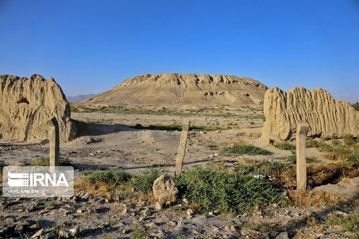 زدودن غبار فرسودگی از میراث تاریخی خراسان‌شمالی