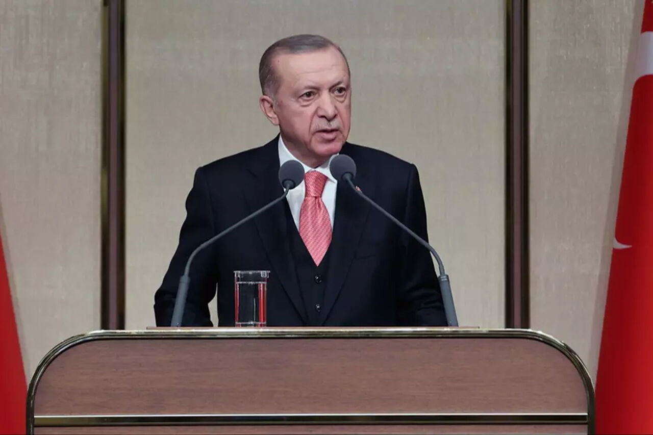 Erdoğan: Seçimin ilk turunu kazandık ama resmi sonuçların açıklanmasını bekleyeceğiz 
