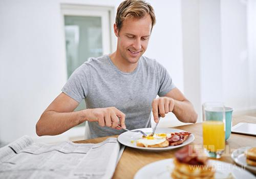 آداب صحیح غذا خوردن در مهمانی