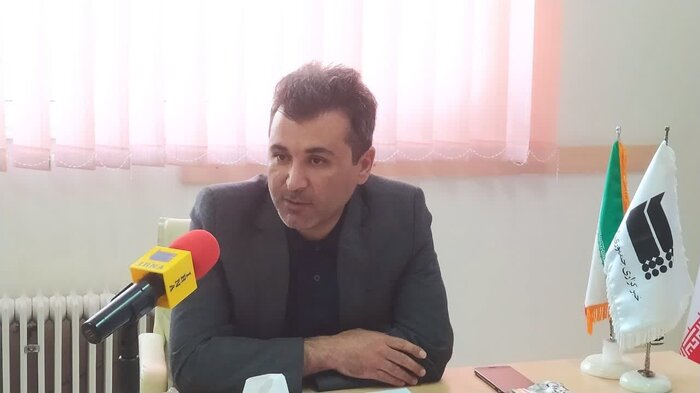 بازیگرانی که گرد و خاک هوا می کنند