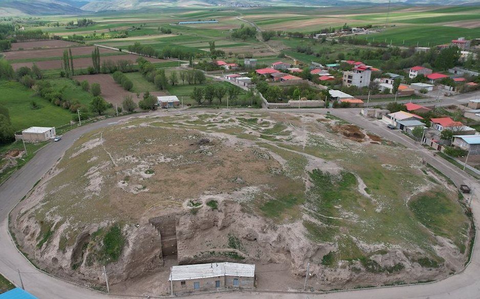شناسایی آثار پنج هزار ساله در قلعه یری شهر کورائیم اردبیل