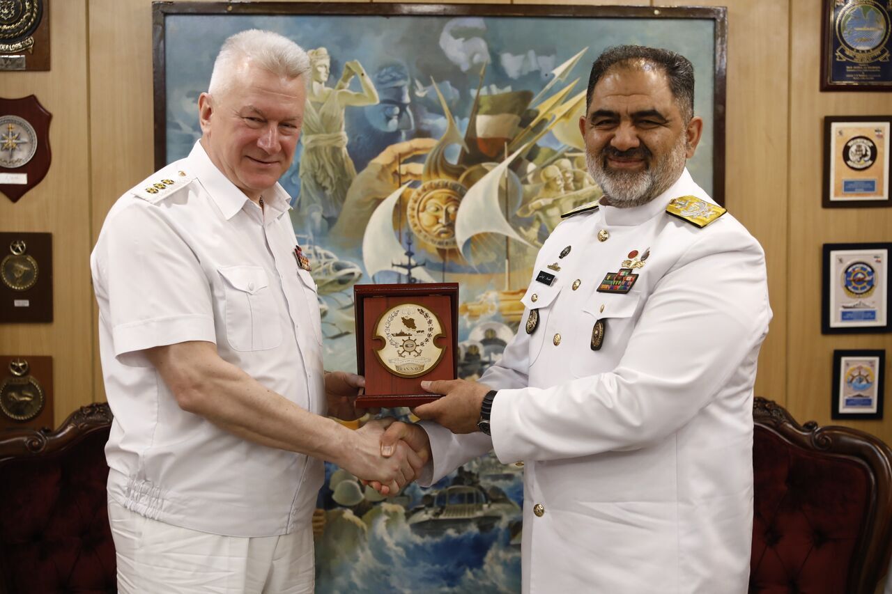 Le commandant de la marine russe rencontre son homologue iranien à Téhéran