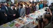 صبيحة اليوم ..رئيسي يزور معرض طهران الدولي للكتاب