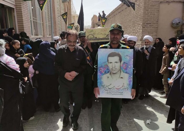 پیکر شهید دفاع مقدس در بیرجند تشییع شد + فیلم