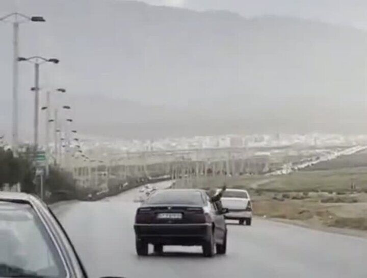 توقیف خودروی قمه کش؛ عاقبت راهبندان در بزرگراه صدرا شیراز + فیلم