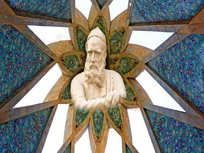 گلافشانی نسیم بهار بر مزار نابغه جهانی نیشابور، خیام