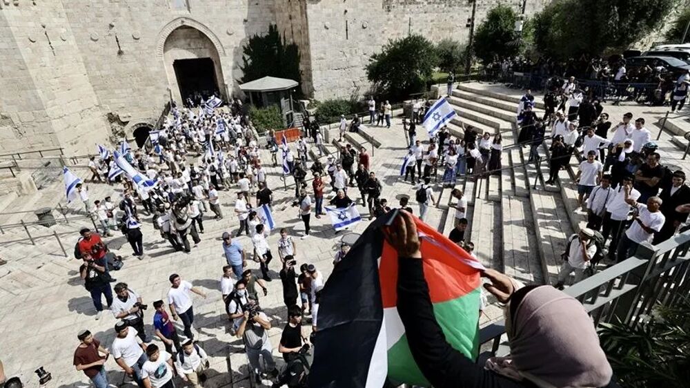 L'assaut massif des colons occupants sur la mosquée Al-Aqsa