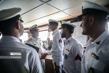 Les marins iraniens de retour en pays après un tour du monde historique