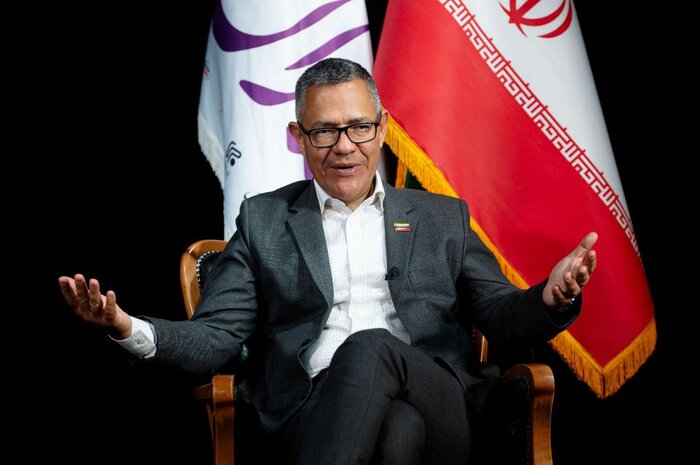 وزیر فرهنگ ونزوئلا: دوستان در روزهای سخت، بهتر همدیگر را میشناسند