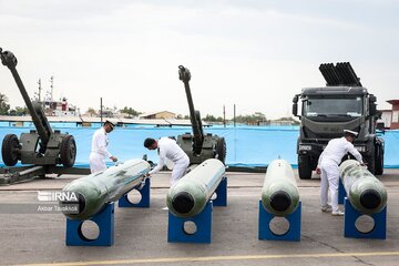 Cérémonie d'accueil de la 86e flottille de la Marine à Bandar Abbas