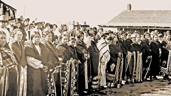 طولانیترین تشویق ایستاده برای قاتلان ماه کامل