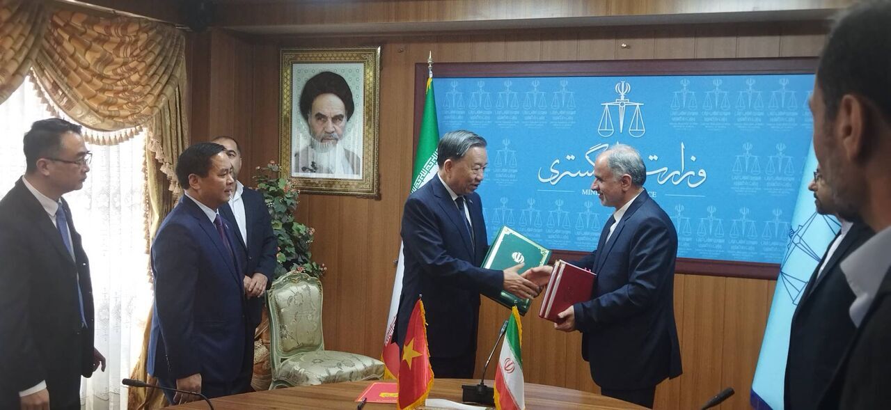 Iran, Vietnam ink MoUs to extradite, transfer convicts