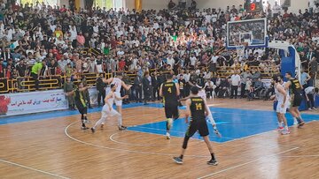 حواشی رقابت تیم های بسکتبال شهرداری گرگان و کاله آمل