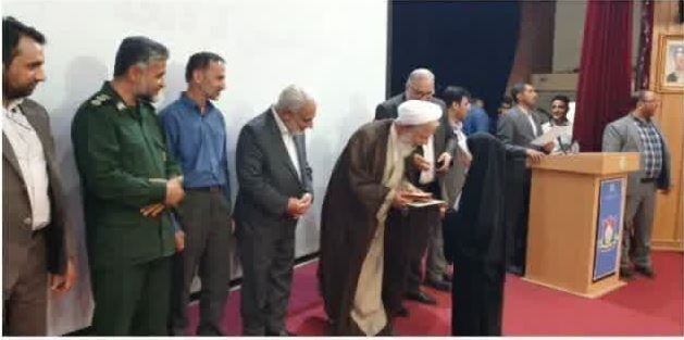 جوانان برتر رشتههای فرهنگی، هنری و ورزشی پاکدشت تجلیل شدند
