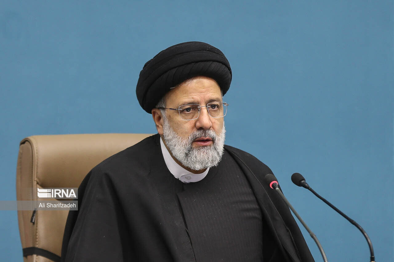 El presidente iraní subraya la necesidad de ampliar los lazos con los vecinos y las naciones musulmanas