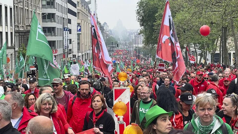 ۲۰ هزار کارگر بلژیکی علیه دولت تظاهرات کردند