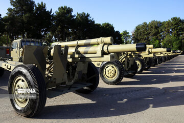 55th Airborne Brigade of Shiraz receives new equipment