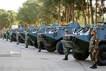 55th Airborne Brigade of Shiraz receives new equipment