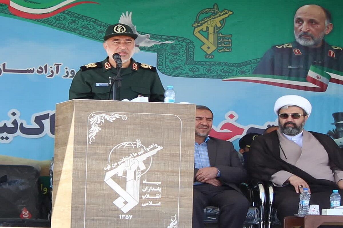 نیروهای مسلح کشور به قدرت بازدارنده تبدیل شدهاند نیروهای مسلح کشور به قدرت بازدارنده تبدیل شدهاند