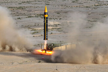Le missile balistique dernier cri iranien nommé Kheibar dévoilé
