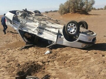 واژگونی یک خودرو در مهریز یزد ۲ کشته و یک زخمی برجا گذاشت