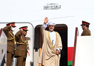 تحلیلگر مسایل بین الملل: سلطان عمان با سه پرونده به ایران می‌آید