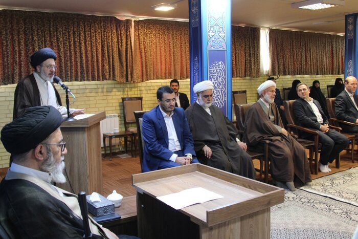 امام جمعه تبریز بر توجه به تزکیه و حکمت در مسابقات قرآنی تاکید کرد