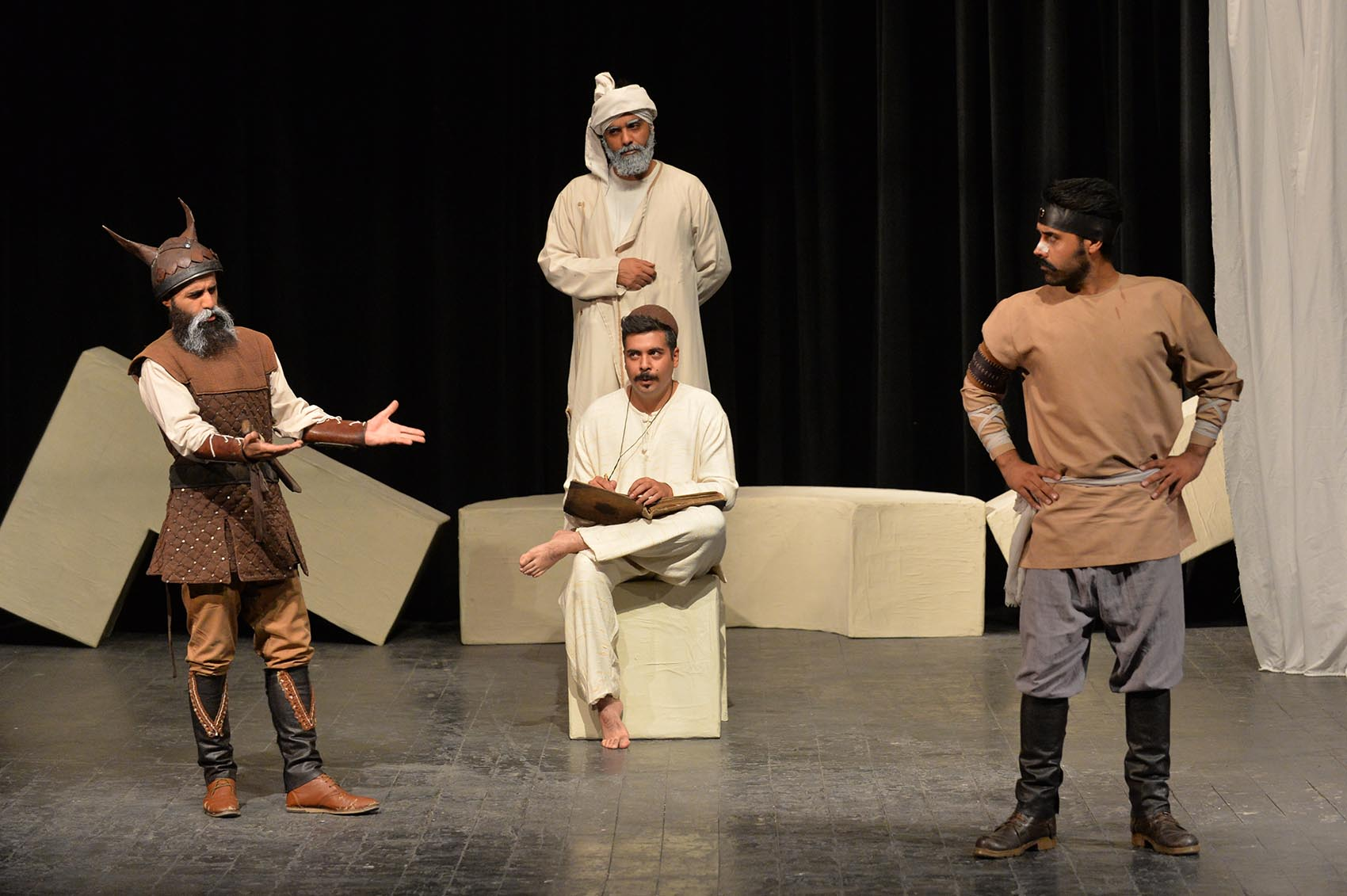 «معرکه در معرکه» میلیاردی شد/ تعداد اجراها از مرز ۶۰ گذشت