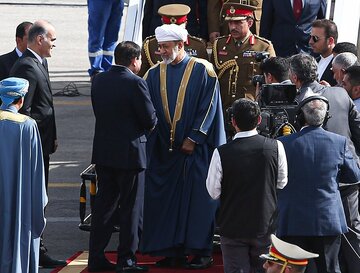 سلطان عمان وارد تهران شد