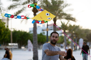 Kite flying fest in Kish, south of Iran