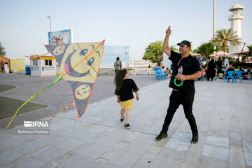 Kite flying fest in Kish, south of Iran