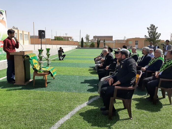 چهارمین زمین چمن مصنوعی مدارس مهریز یزد افتتاح شد