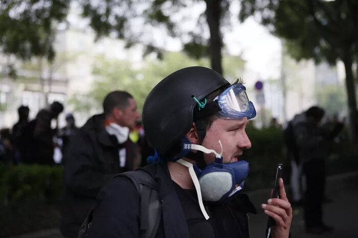خشونت بحث برانگیز پلیس فرانسه علیه معترضان