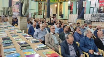 نمایشگاه اسناد قیام خونین ۱۵ خرداد در ورامین گشایش یافت
