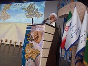 امام جمعه اراک: نهضت ملی احیای نان کامل در اولویت برنامه‌ها قرار گیرد