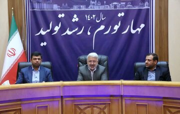 مدیرکل سیاسی استانداری فارس: خط کشی بین مردم جامعه عامل آسیب است