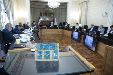 آیت‌الله جنتی: رهبر انقلاب کشور را عزتمندانه از گردنه‌های سخت عبور داده‌اند