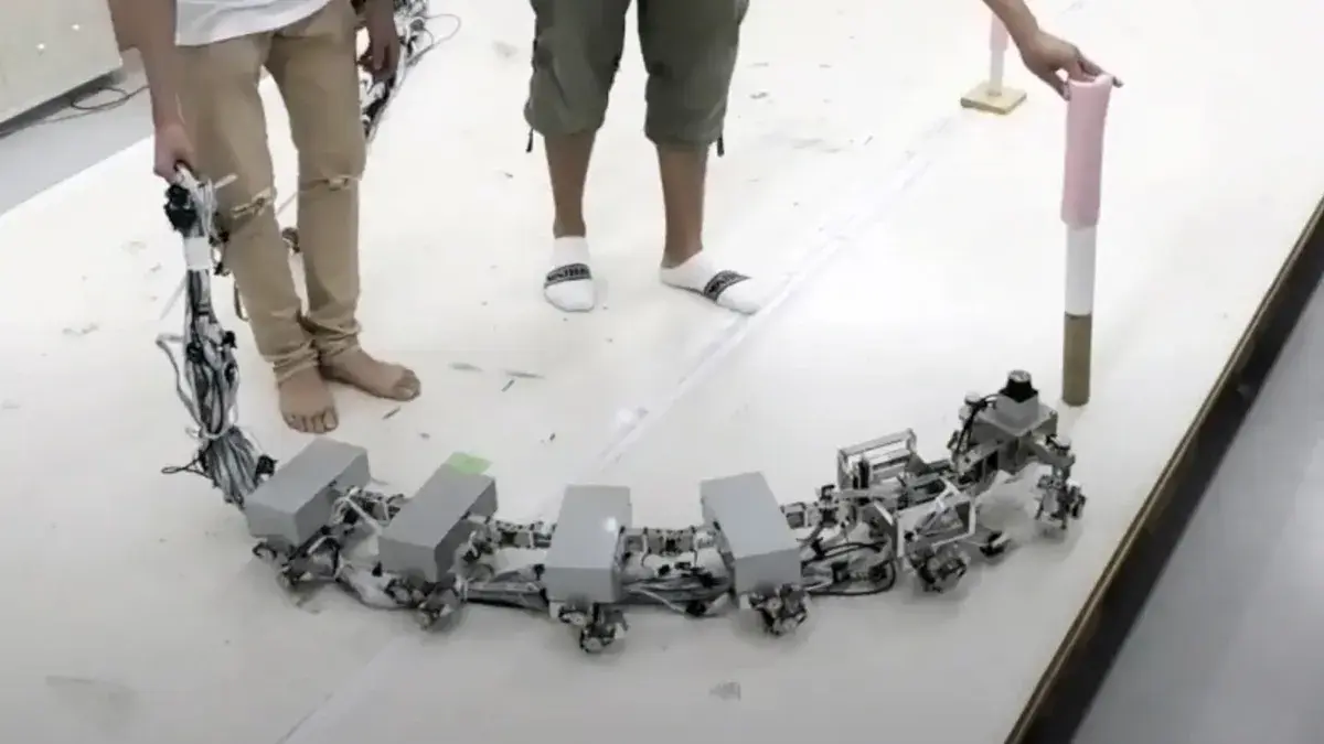 ساخت ربات‌ ۱۰۰ پا برای عملیات امداد و نجات + فیلم