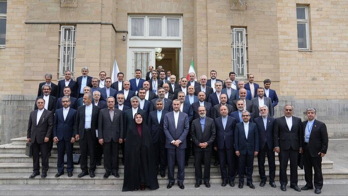 تأکید امیرعبداللهیان بر نقش مهم سفرا در ارتقای مناسبات ایران با جهان