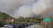 اعزام صدها آتش نشان از کشورهای مختلف به کانادا /  ۱۷هزار هکتار در آتش سوخت   