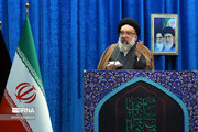 آية الله خاتمي: إجراءات الحكومة في مجال الدبلوماسية مثيرة للإعجاب