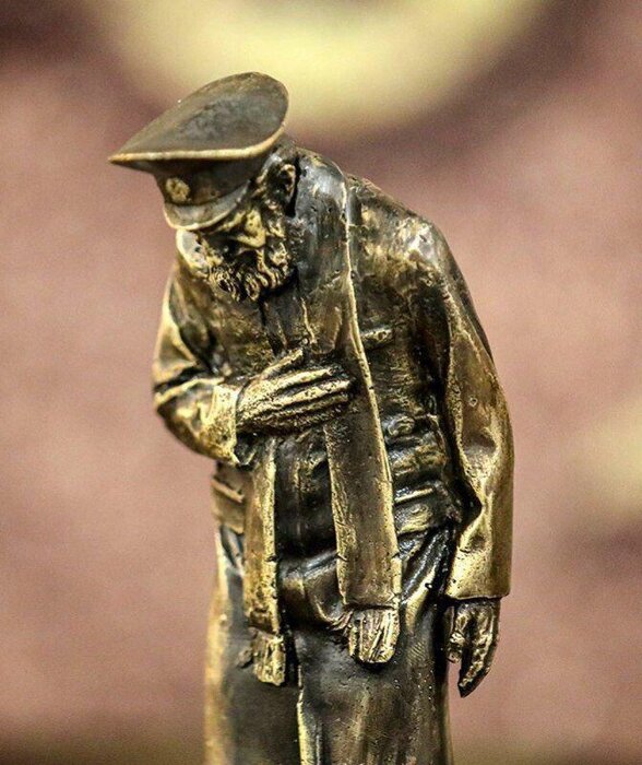 «نشان ارادت» به هنرمند مراغه ای اهدا شد