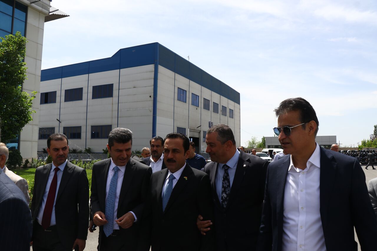 استانداران اقلیم کردستان عراق از ۲ واحد صنعتی و درمانی ارومیه بازدید کردند